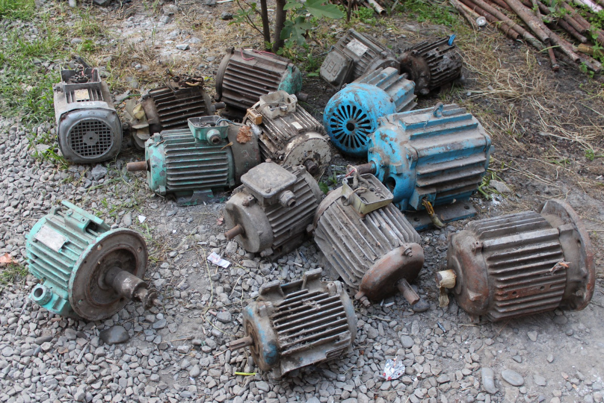 Fabrikdən oğurluq edənlər SAXLANILDI