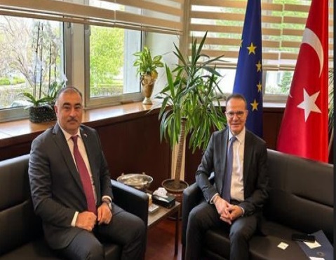 Azərbaycan səfiri Çavuşoğlunun müavini ilə görüşdü 
