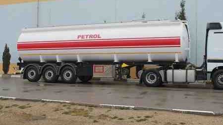 Naxçıvana yanacaq daşıyan sürücülərin xərcləri azaldıldı