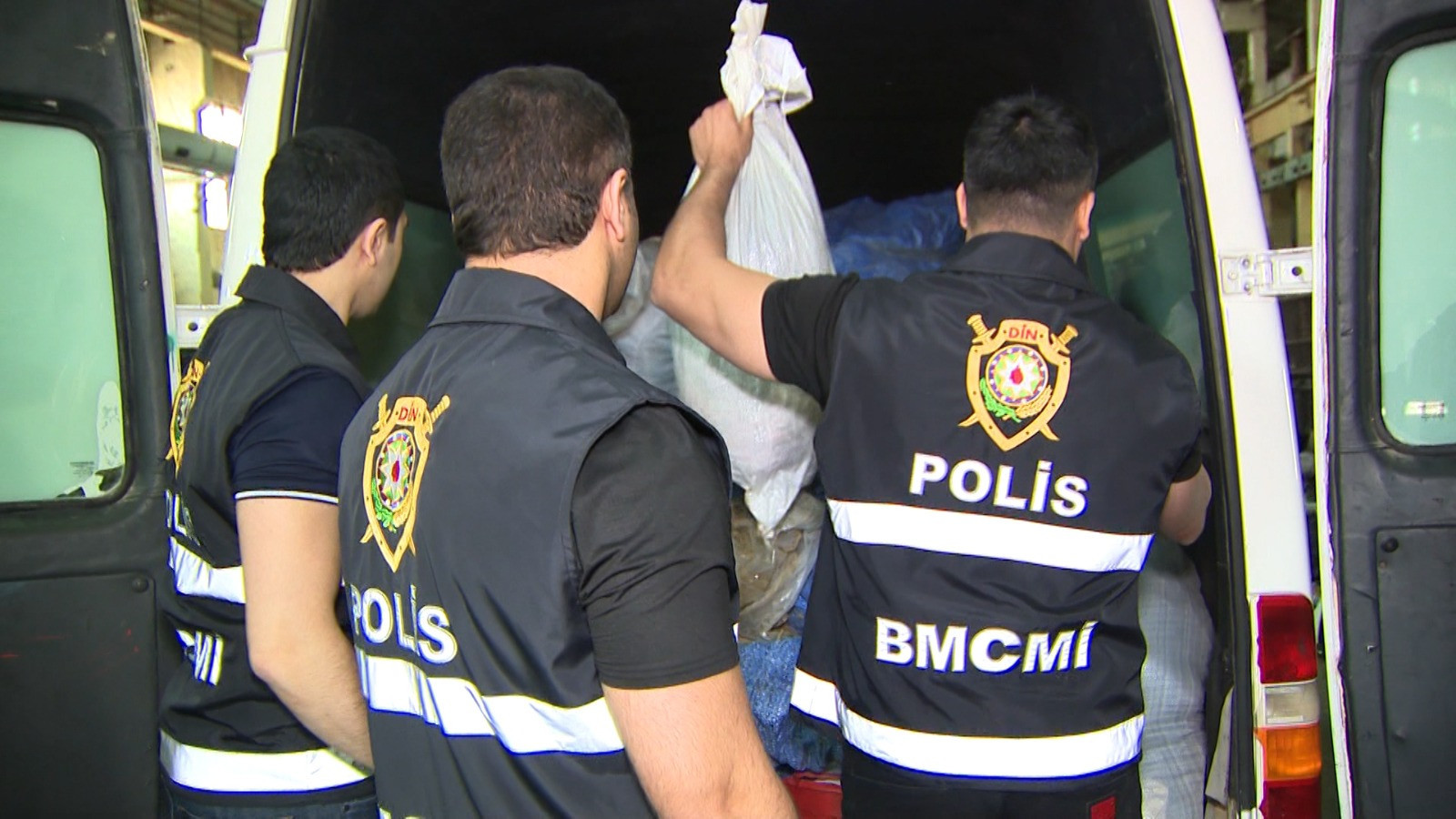 Bakıda 3 tondan çox narkotik məhv edilib - VİDEO