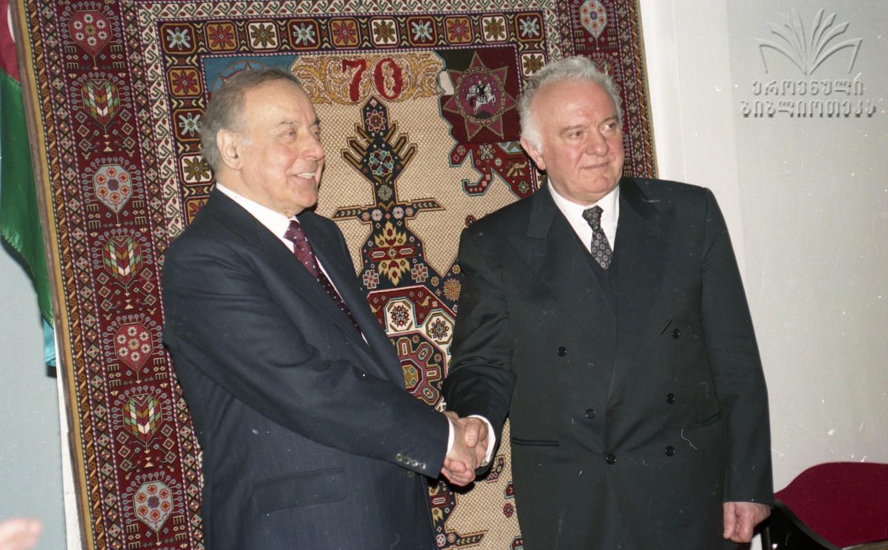Heydər Əliyev dünyada unudulmaz siyasət nəhəngidir