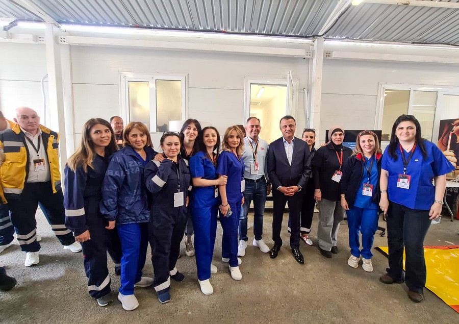 “Formula 1”ə 200 səhiyyə işçisi təhkim olunub