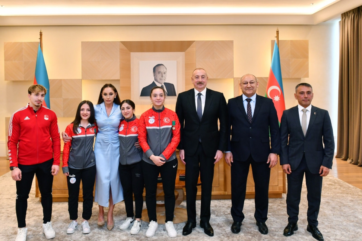 Prezident türkiyəli idmançıları Qarabağa dəvət etdi 
