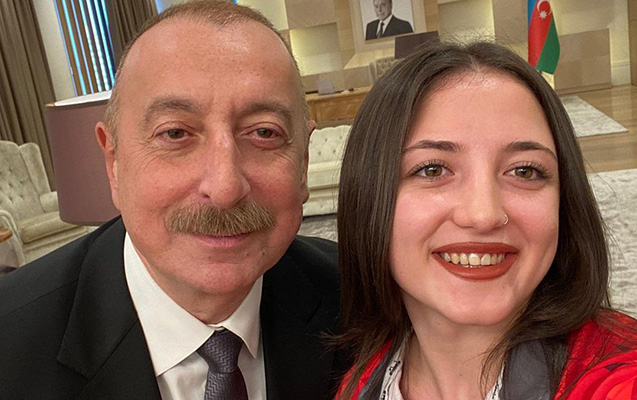 İdmançılar Prezident və xanımı ilə selfi çəkdirib - FOTOLAR