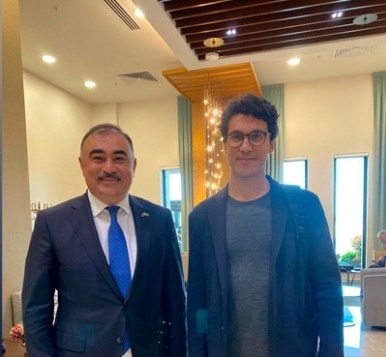 Türkiyədəki səfirimiz Azərbaycan əsilli mühəndislə görüşdü