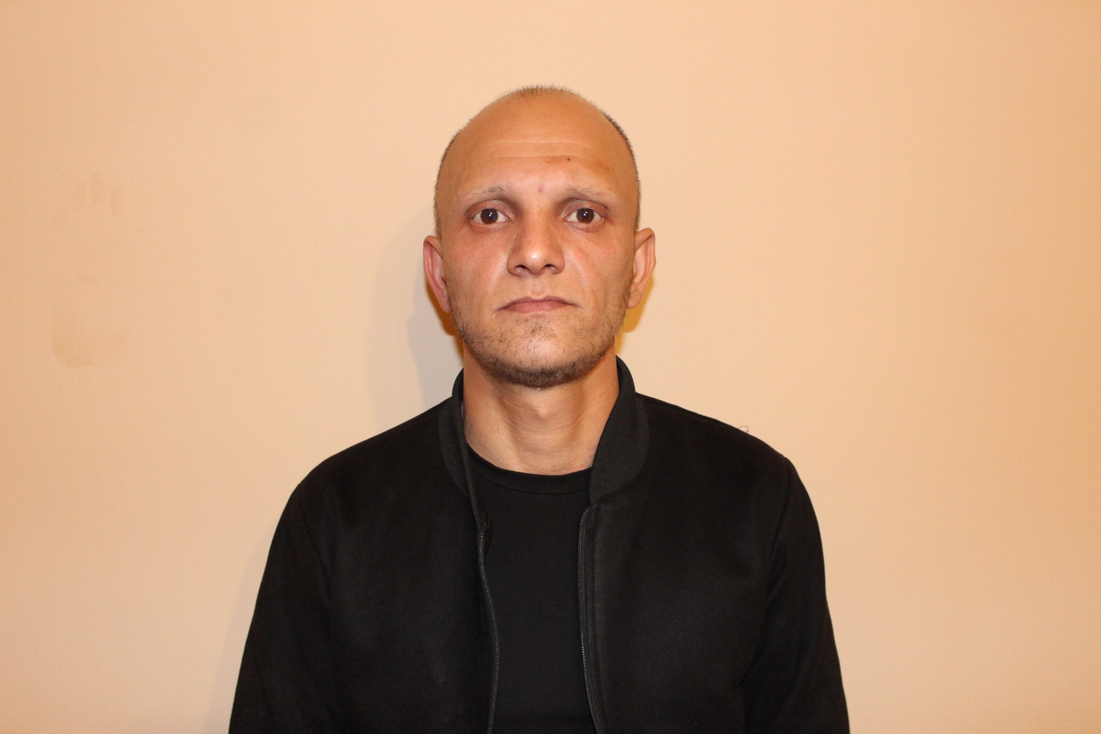 “Makarov” gəzdirən keçmiş məhkum SAXLANILDI