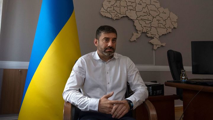 Sağ qalmaq üçün Rusiya pasportunu götürün - Ukrayna ombudsmanı