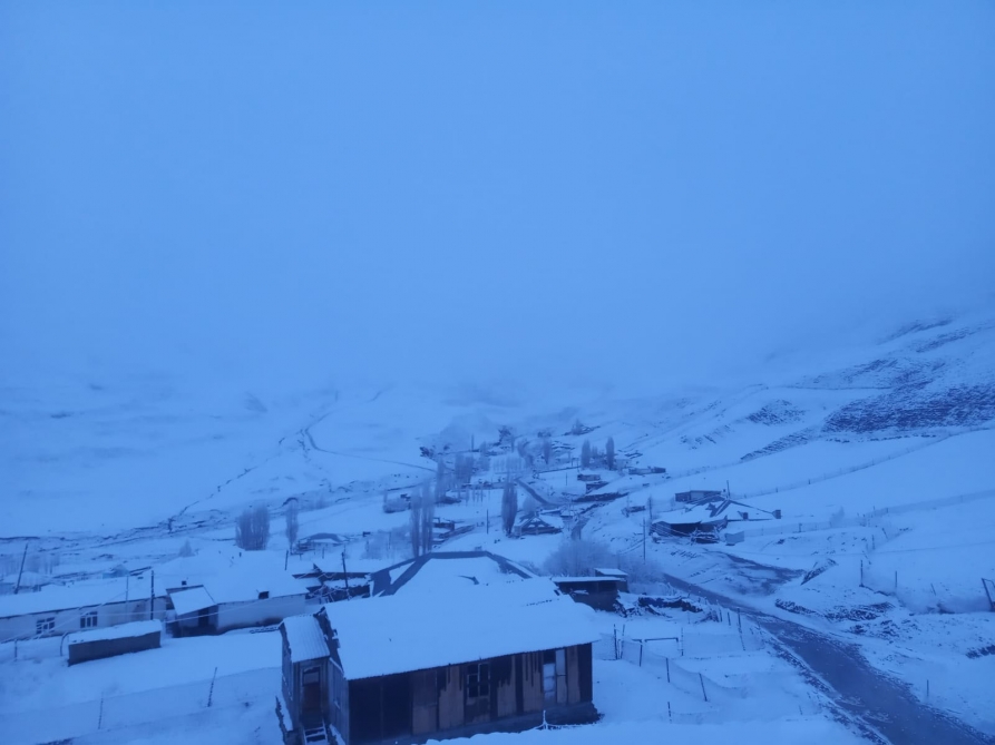 Qubaya qar yağır - FOTO
