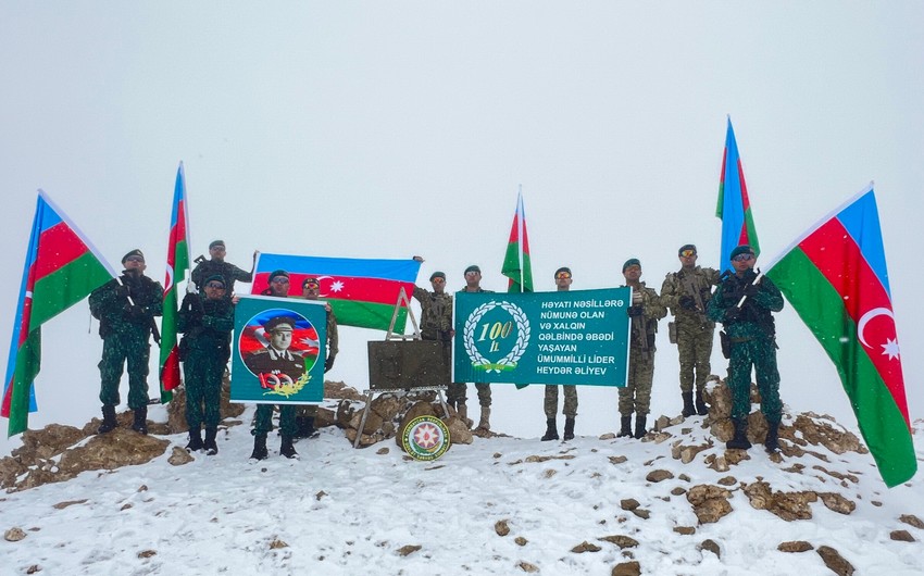 Sərhədçilər “Heydər Əliyev zirvəsi”ndə - FOTOLAR