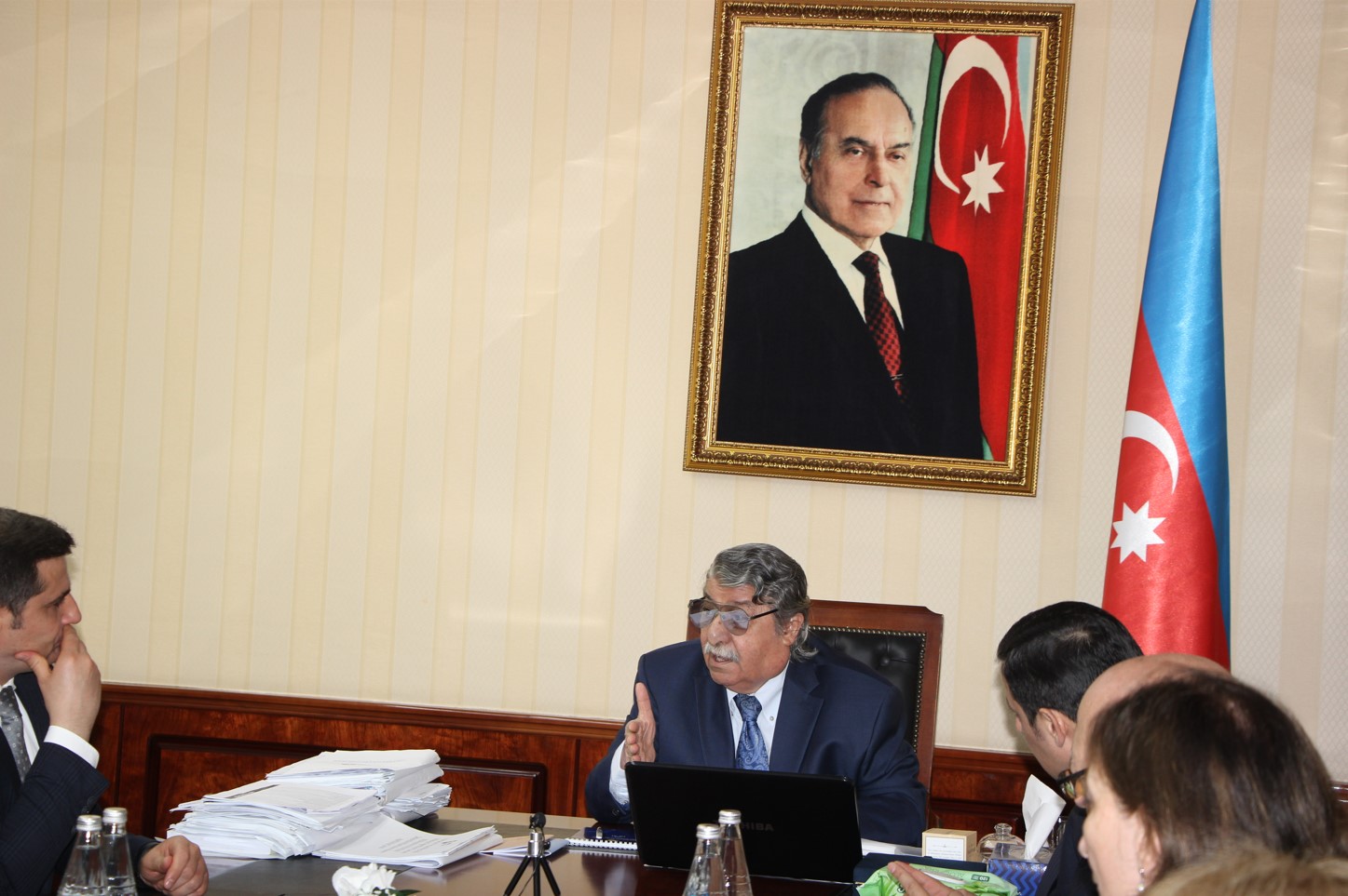 Dövət Agentliyində Heydər Əliyevin 100 illiyi ilə bağlı konfrans - FOTOLAR