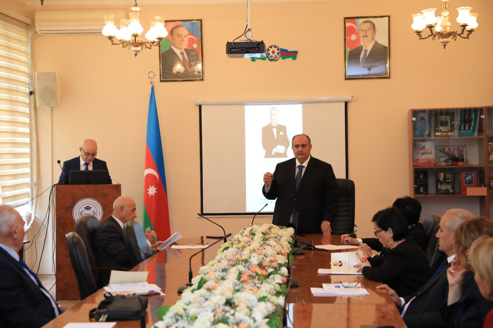 BSU-da beynəlxalq elmi konfrans başa çatıb - FOTOLAR