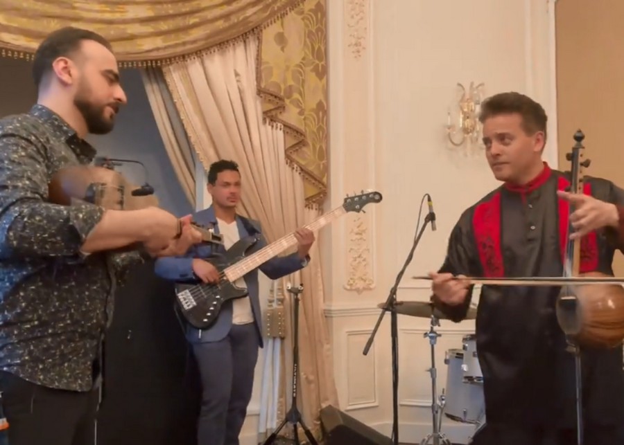 Heydər Əliyevin sevdiyi mahnılar Parisdə səsləndirildi - VİDEO