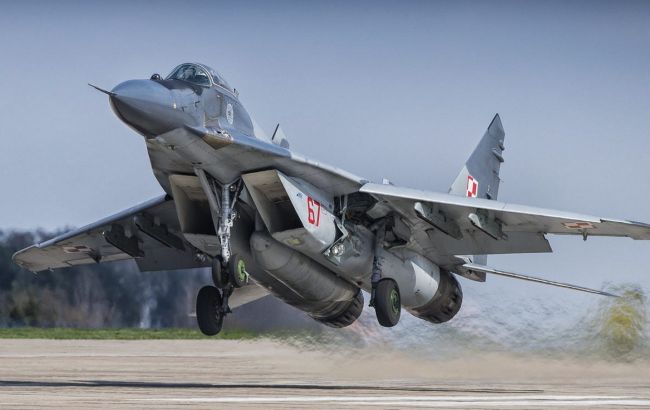 Polşa Ukraynaya 10 ədəd MiQ-29 verib