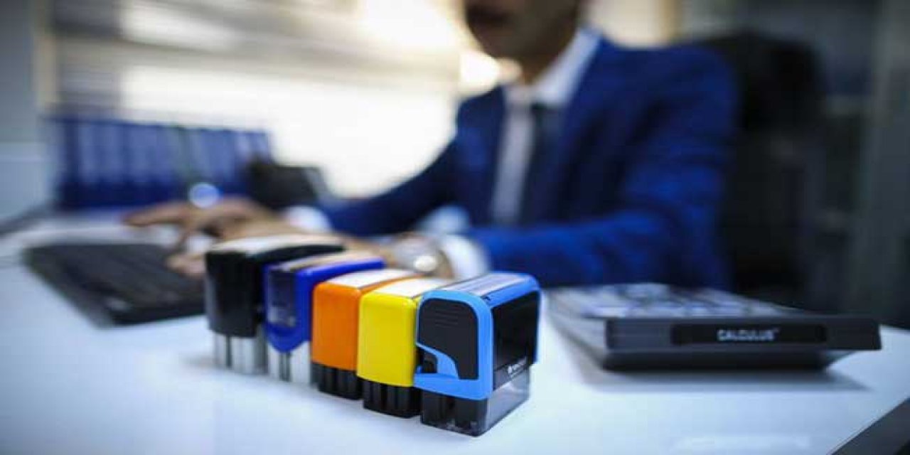 Türkiyədə dövlət qulluqçularının maaşı 45 faiz artırıldı