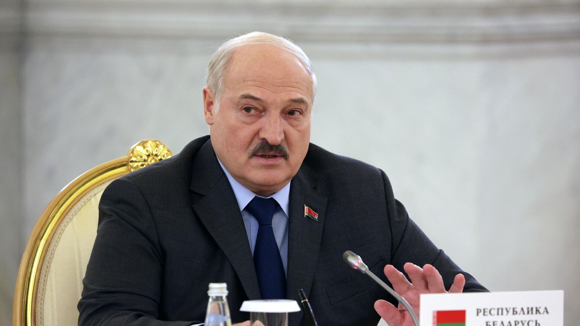 Lukaşenko Azərbaycan və Ermənistan prezidentlərinə məktub göndərdi