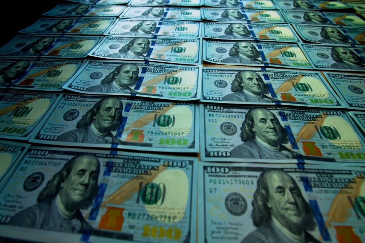 36 min saxta dolları dövriyyəyə buraxmaq istədi - VİDEO