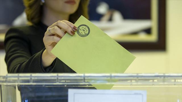 Türkiyə seçkiləri: 1.8 milyona yaxın insan səs verib 