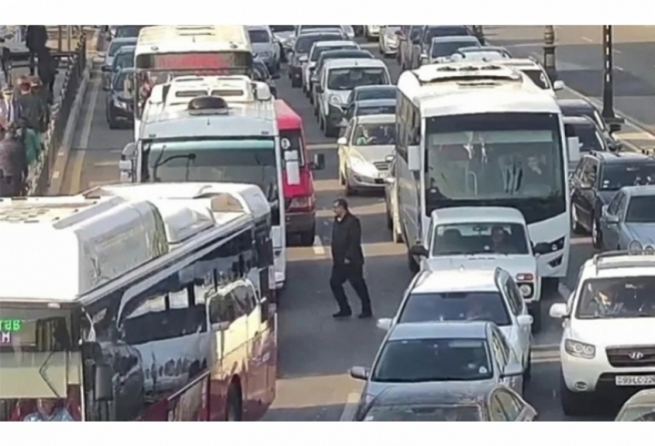 160-a yaxın avtobus TIXACDA qalıb