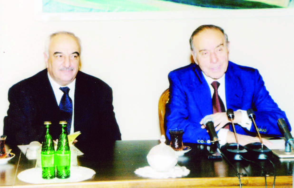 Heydər Əliyev Moskvaya gedəndə ağlamışdım - Abid Şərifov