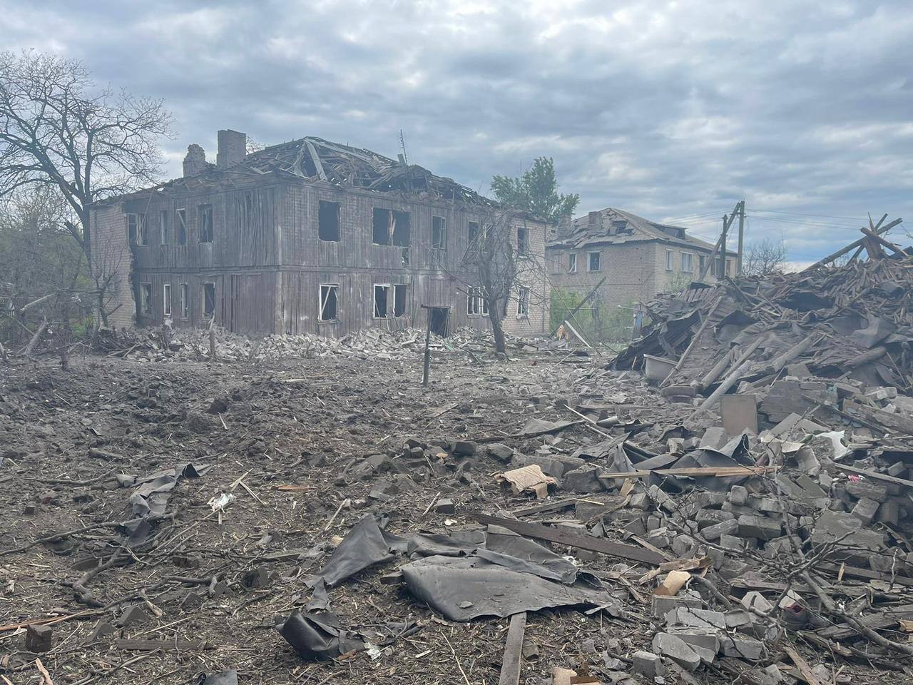 Rusiya Donetski raket atəşinə tutdu - Yaralılar var (FOTO)