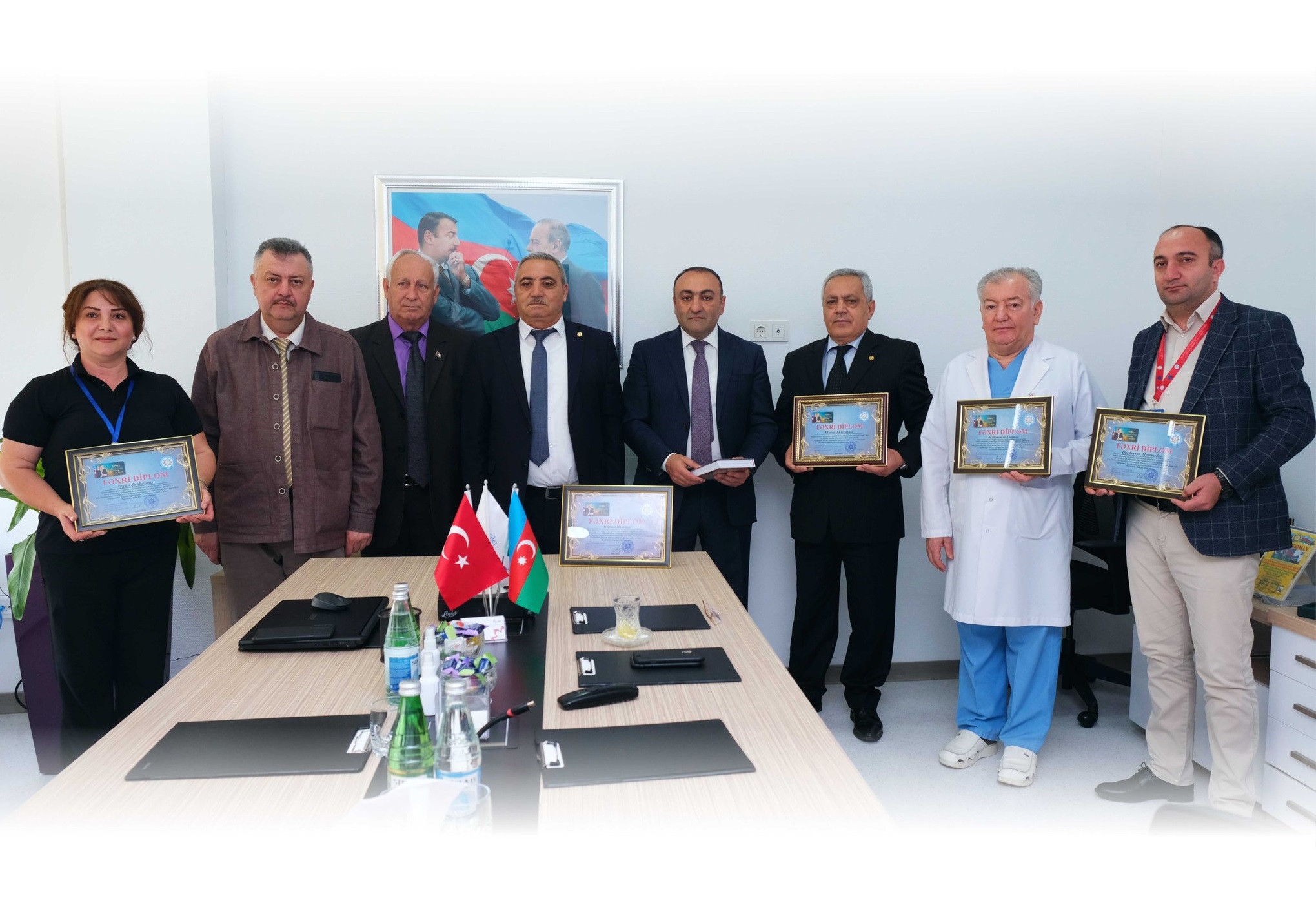 Bakı Sağlamlıq Mərkəzinin əməkdaşları təltif edilib - FOTOLAR