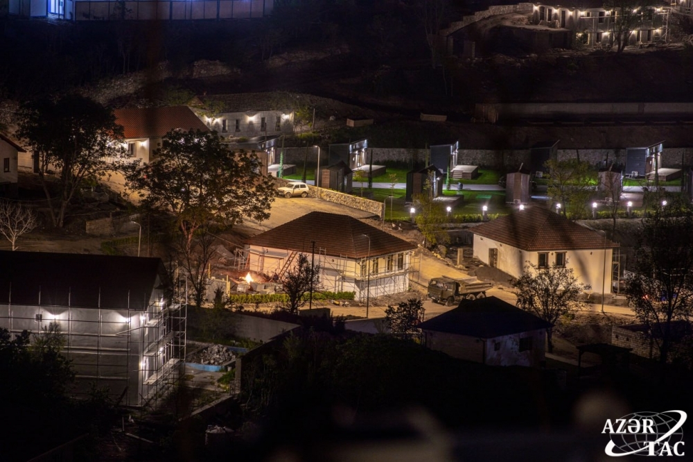 Laçın gecələr belə görünür - FOTOLAR