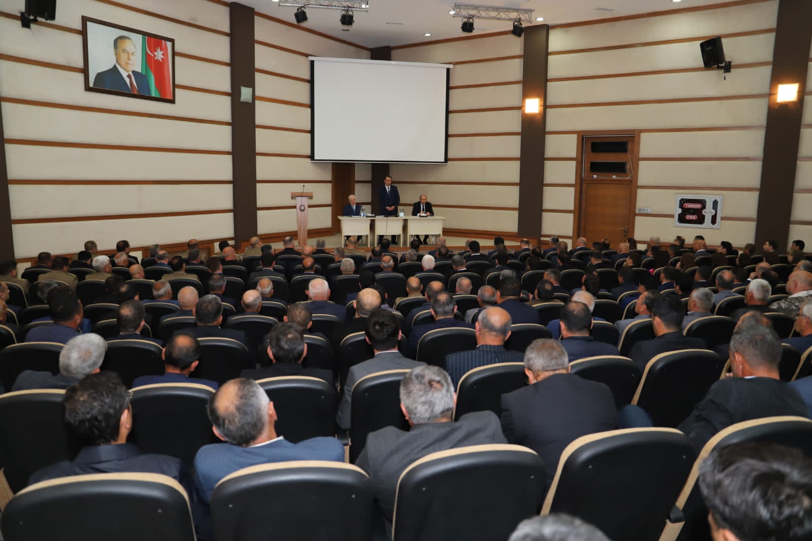 Yanğın təhlükəsizliyi ilə bağlı növbəti müşavirə - FOTO