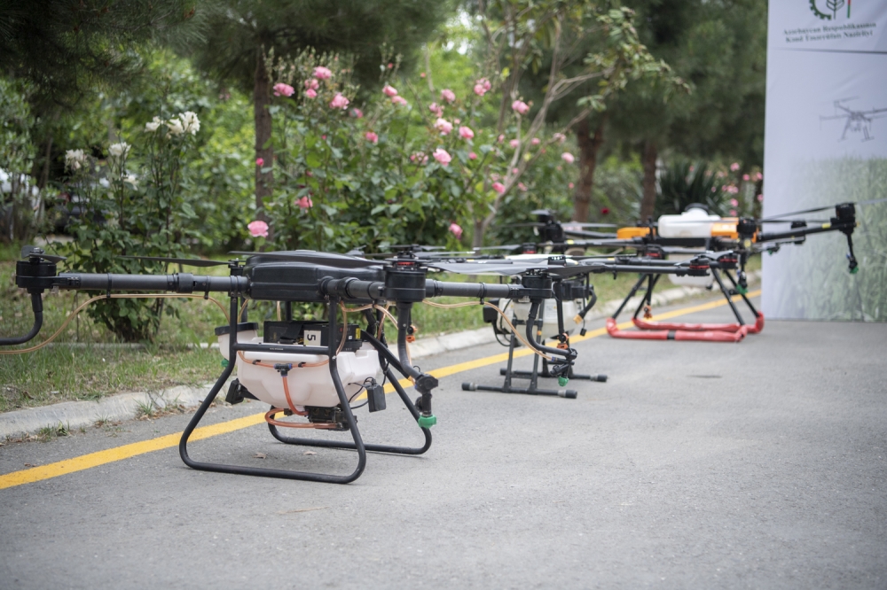 Fermerlər PUA-lardan istifadə qaydalarını öyrənirlər - FOTOLAR