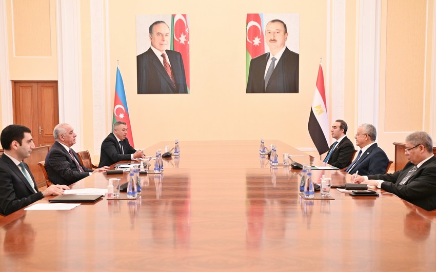 Əli Əsədov daha bir görüş keçirdi