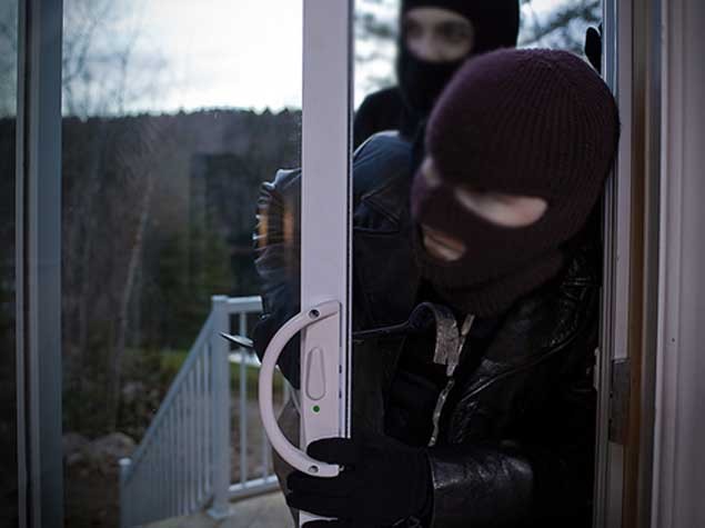 Masazırda evdən 30 min oğurlandı