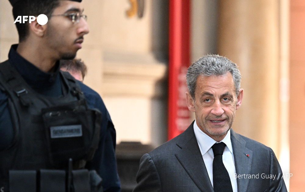 Məhkəmə Sarkozi barədə qərarı qüvvədə saxladı