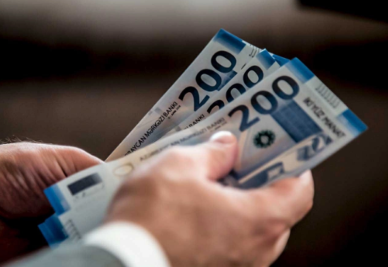 Bakı sakinləri 1000 manatdan çox maaş alır