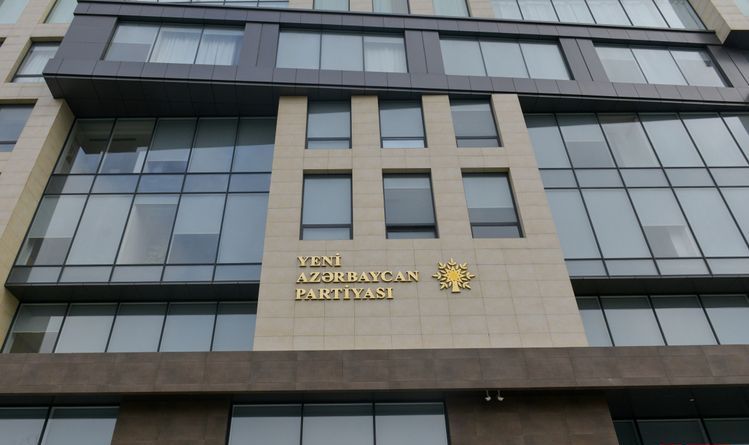 YAP-ın nüfuzuna xələl gətirən 15 nəfər partiyadan QOVULDU