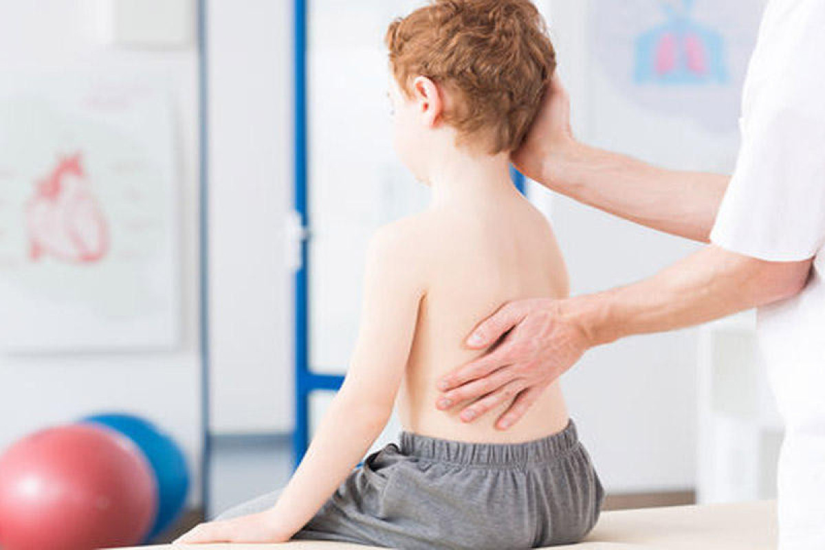 Hər 10 uşaqdan 3-də skolioz əlamətləri var