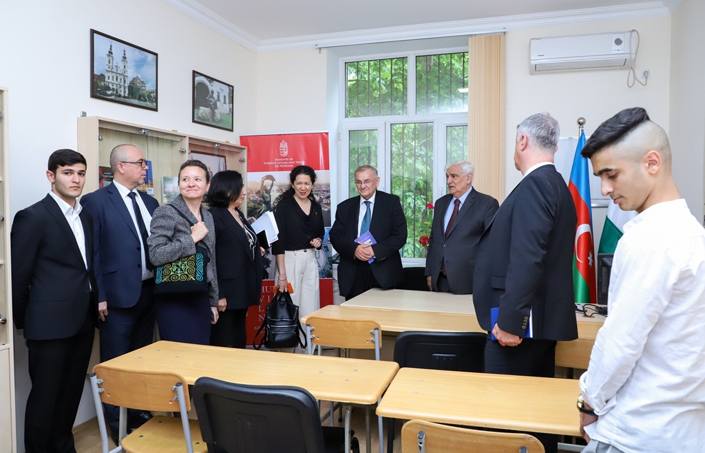 Şandor Lejak ADU-nun qonağı olub