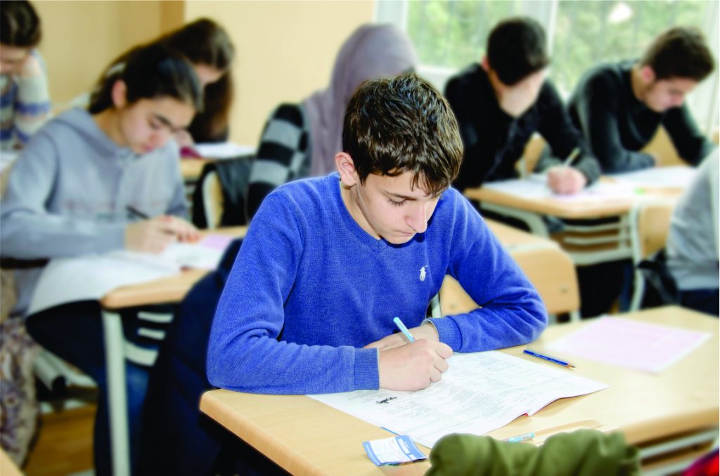 Daha bir məktəbli maksimum bal TOPLADI