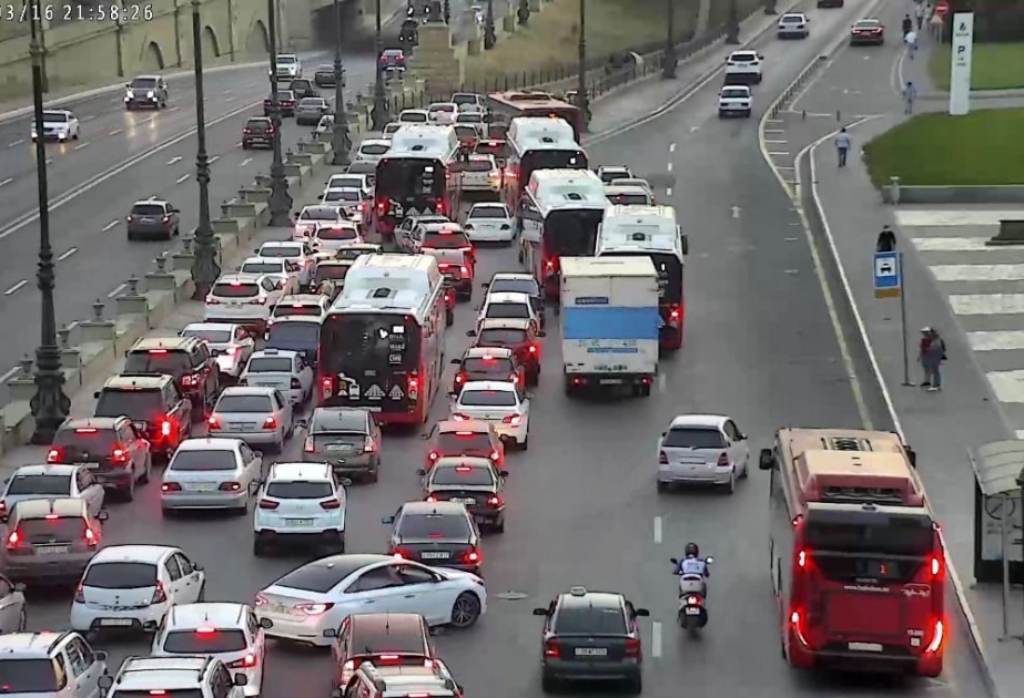 Paytaxtda 103-dən çox avtobus TIXACDA qalıb