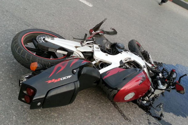 Motosiklet piyadanı vurub öldürdü 