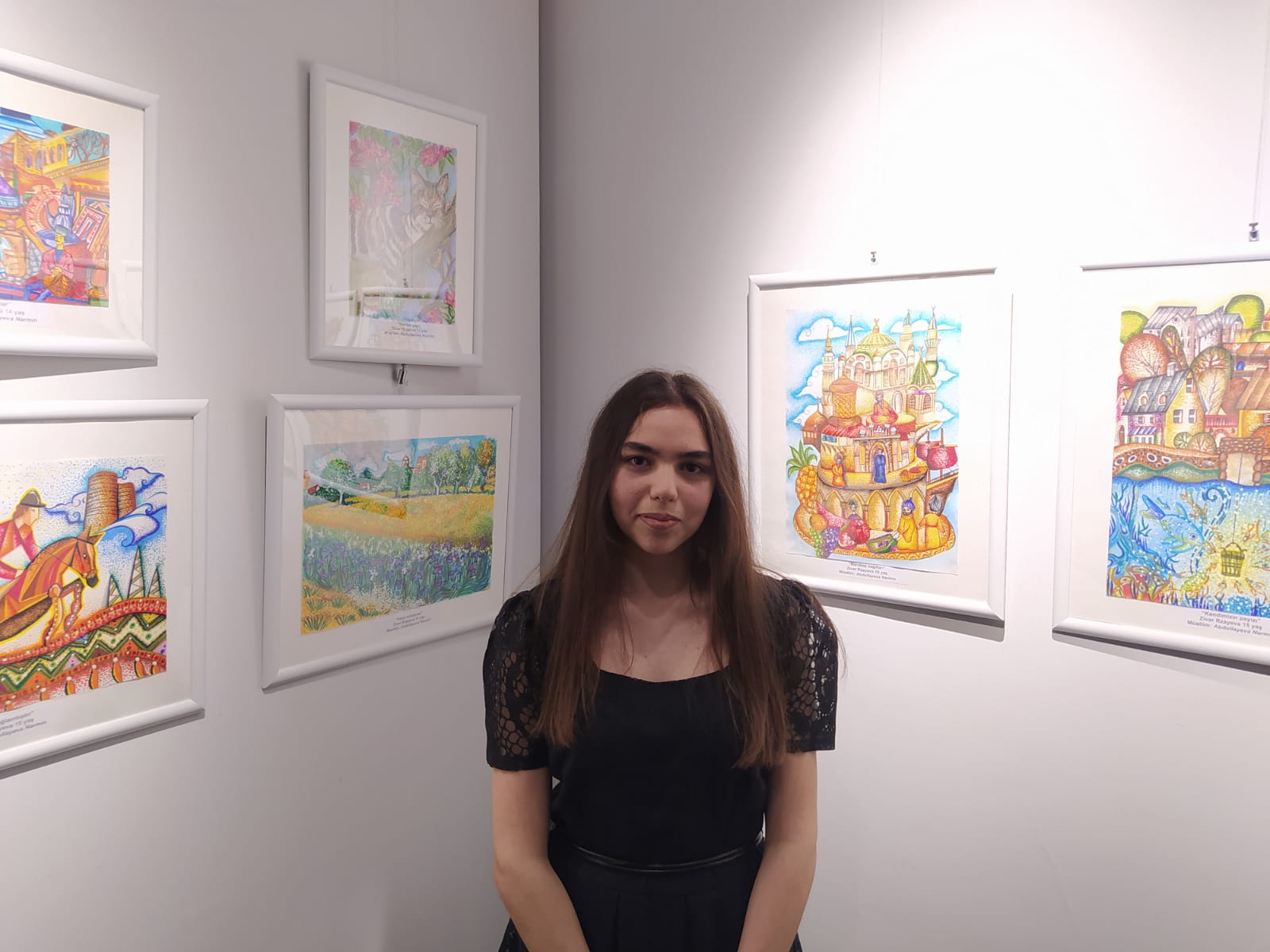 Heydər Əliyevin 100 illik yubleyinə həsr olunmuş rəsm sərgisi keçirilib - FOTOLAR