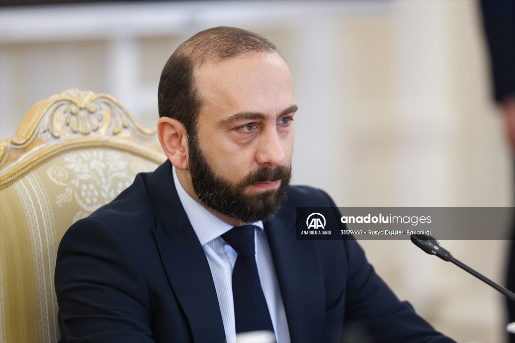 Sülh sazişi layihəsinin iki maddəsi üzrə razılığa gəlmişik - Mirzoyan