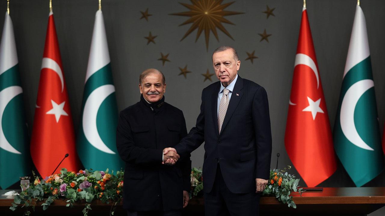 Pakistanın baş naziri Ərdoğanı təbrik etdi