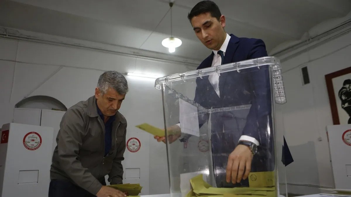 Azərbaycanda səsvermə BAŞA ÇATDI