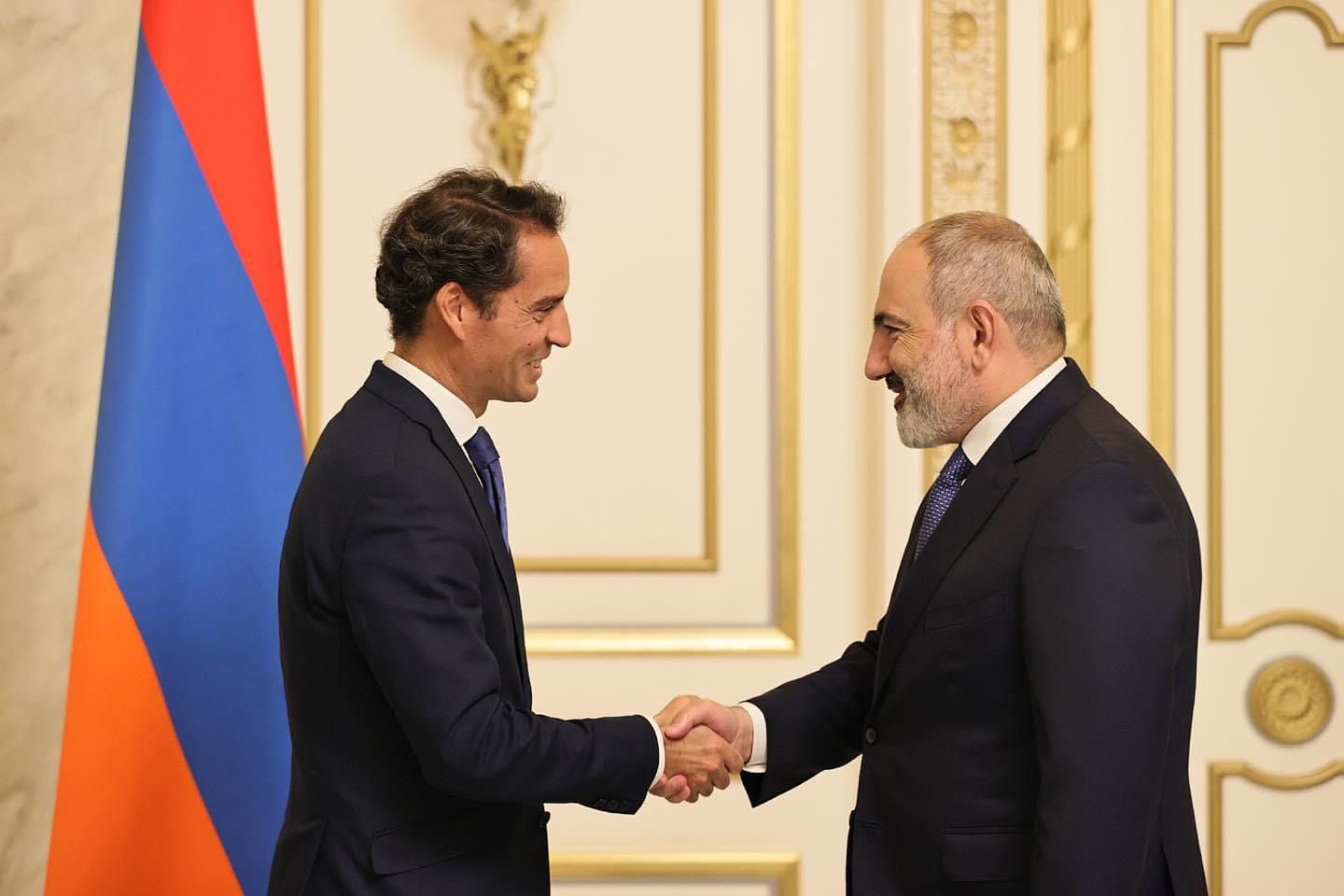 Kolomina İrəvana səfərindən YAZDI