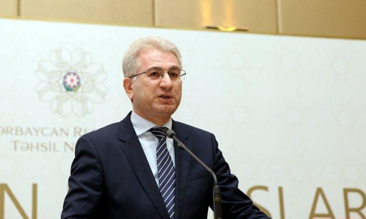 Yüksək nəticə göstərən müəllimlərin maaşı çox olacaq 