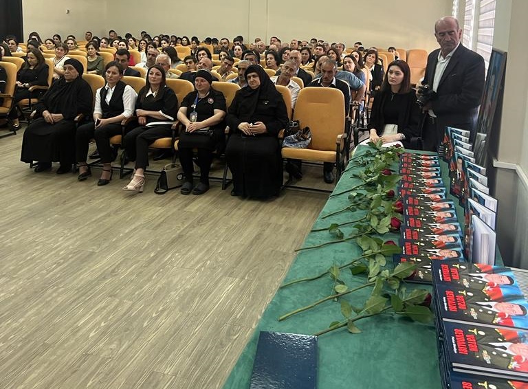 Şəhid polkovnik-leytenantın xatirəsi anıldı - FOTOLAR