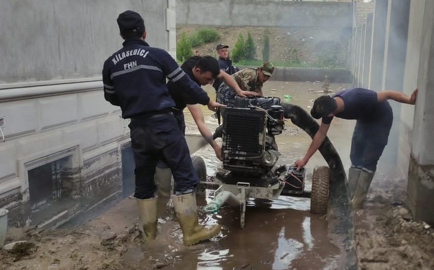 Sədərəkdə yaşayış evlərini su basdı