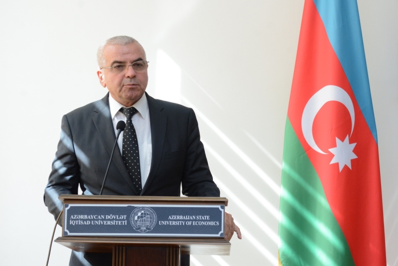 Arxeologiya İnstitutunun baş direktoru işdən çıxarıldı