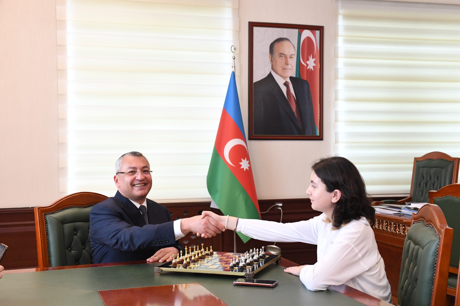 Komitə sədri ilə uşaqlar arasında maraqlı debüt - Oyunun qalibi…