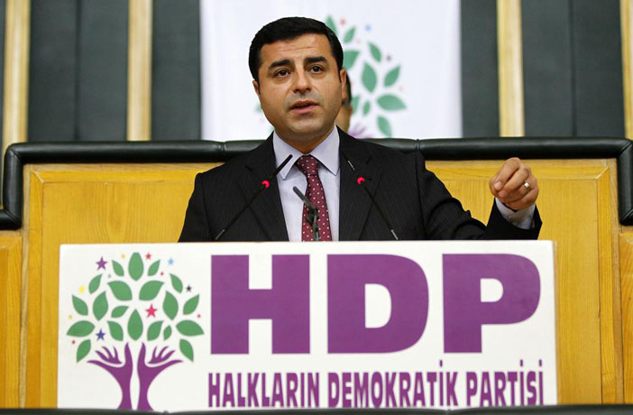 HDP-dən Demirtaşa cavab: Buna görə namizəd olmağını istəmədik
