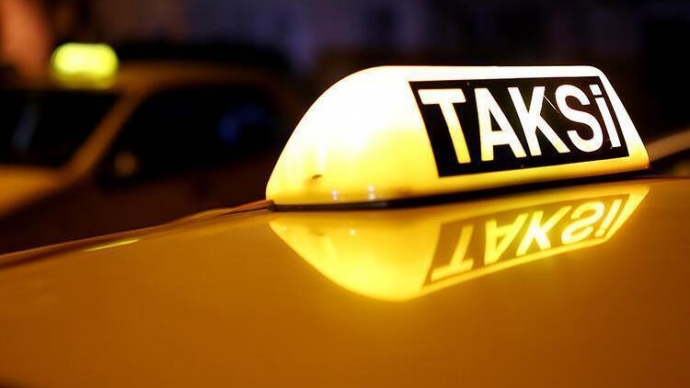 Taksi sektoruda dəyişikliklərin olması vacibdir